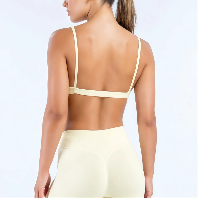 HISTELLO Impact Scoop Neck Bra - Sports Bra High Impact review and price
